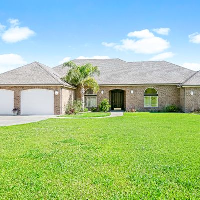 736 Hummingbird Ln, New Iberia, LA 70560