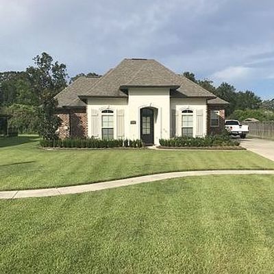 197 Crescent Estates Drive, Thibodaux, LA 70301