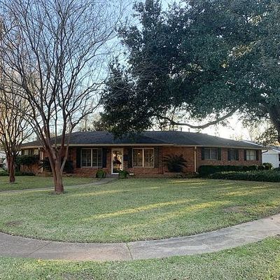 1802 Choctaw Dr, Alexandria, LA 71301