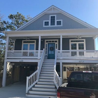 208 Ne 37 Th St, Oak Island, NC 28465