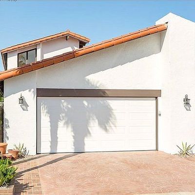 118 The Masters Cir, Costa Mesa, CA 92627