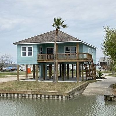 209 Pintail Ln, Rockport, TX 78382