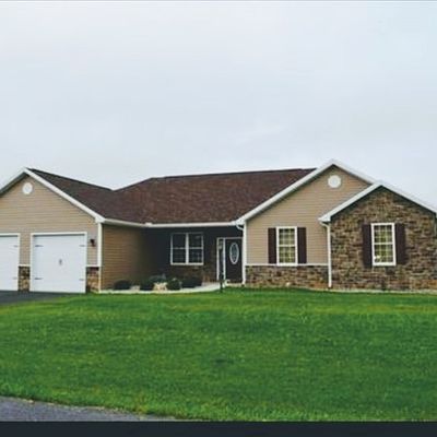 295 Kolpark Dr, Chambersburg, PA 17202