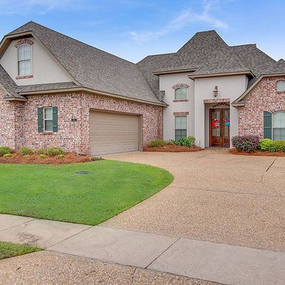 913 Royal Cir, Bossier City, LA 71111