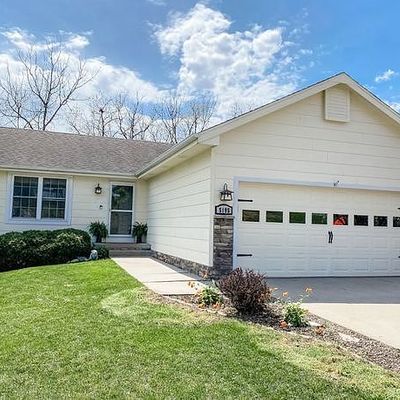 5195 Pine Valley Dr, Pleasant Hill, IA 50327