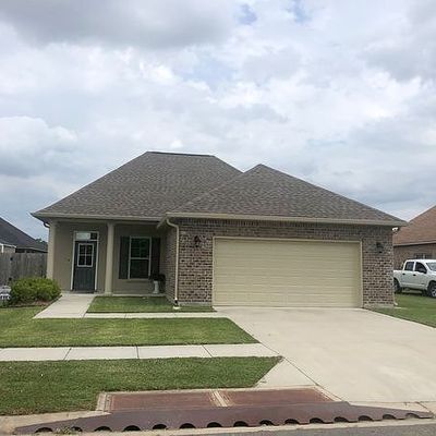 1614 S Gonzales Trace Ave, Gonzales, LA 70737