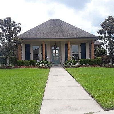 165 Lake Maclaine Ave, Thibodaux, LA 70301