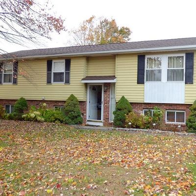 18 Deering Ln, Waterbury, CT 06706