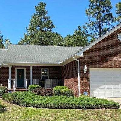 914 Magnolia Dr, Aberdeen, NC 28315