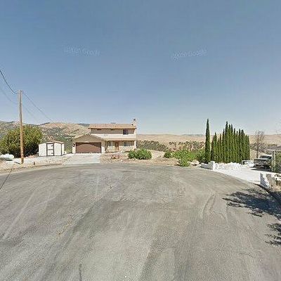 19510 Dovetail Ct, Tehachapi, CA 93561