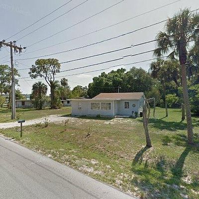 1947 Queen St, North Fort Myers, FL 33917