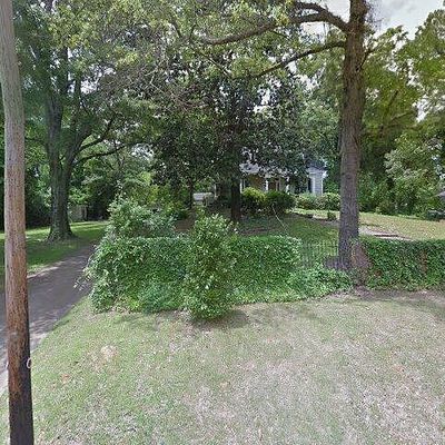 209 S Wells St, Kosciusko, MS 39090