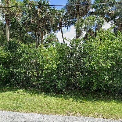 800 Fort Thompson Ave, Labelle, FL 33935