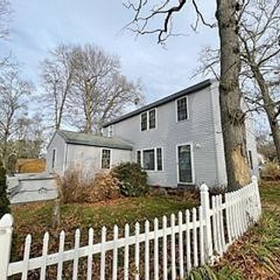 29 Oak Ave, Westport, MA 02790