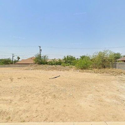 1814 Los Presidentes Ave, Laredo, TX 78046