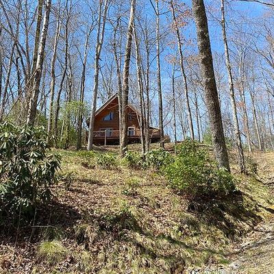 1883 Water Gauge Rd, Franklin, NC 28734