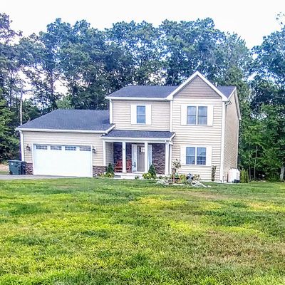 2 Jessica Lee Ct, Coventry, RI 02816