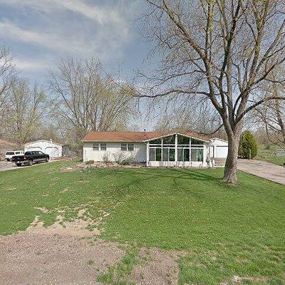 1822 Race Dr, Decatur, IL 62521