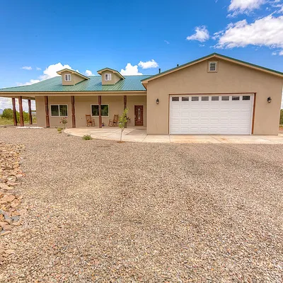 10 Harms Ln, Sandia Park, NM 87047