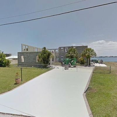 1635 Thumb Point Dr, Fort Pierce, FL 34949