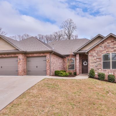 1206 Sycamore St, Cave Springs, AR 72718