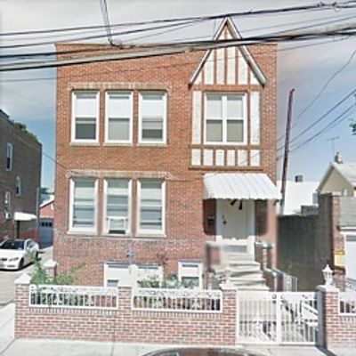 2889 E 194 Th St, Bronx, NY 10461