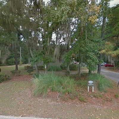 3 Cromwell Pl, Savannah, GA 31410