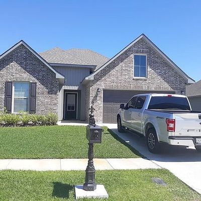 319 Ashton Oaks Ln, Luling, LA 70070