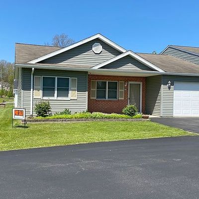 519 Jade Ln, Indiana, PA 15701