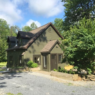 8 Old Town Rd, Bondville, VT 05340