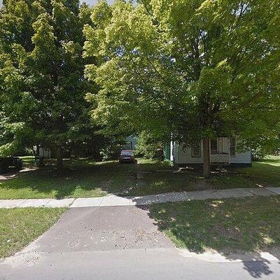 960 E Clinton St, Howell, MI 48843