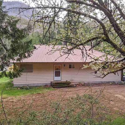 572 Selway Rd, Kooskia, ID 83539