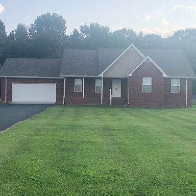 607 Akersville Rd, Lafayette, TN 37083