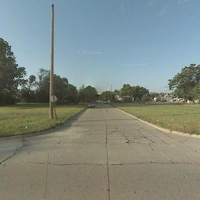 Walnut, Inkster, MI 48141