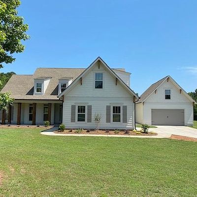 22 Bradshaw Farms Dr, Senoia, GA 30276