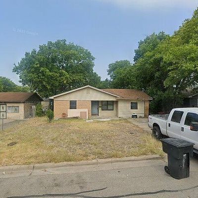 906 S 28th St, Temple, TX 76501