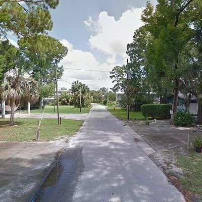 241 Southeast St, Suwannee, FL 32692