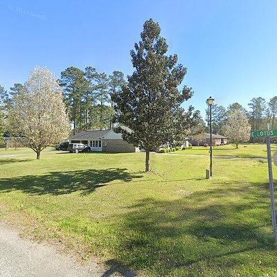 59 E Wisteria Dr, Hemingway, SC 29554