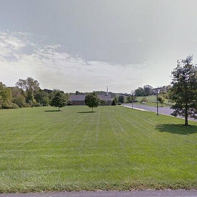 1 Berry Farm Rd, Staunton, VA 24401