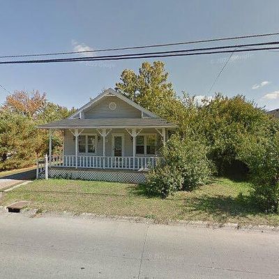505 S Russell St, Marion, IL 62959