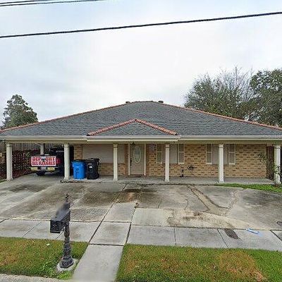 2217 Fazzio Rd, Chalmette, LA 70043