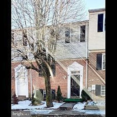 5 Cartwright Ct, Rosedale, MD 21237