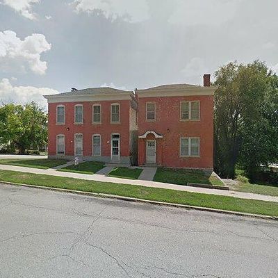 726 728 E High St, Jefferson City, MO 65101