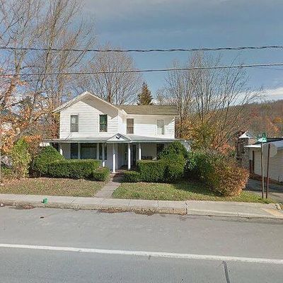 584 Front St, New Albany, PA 18833