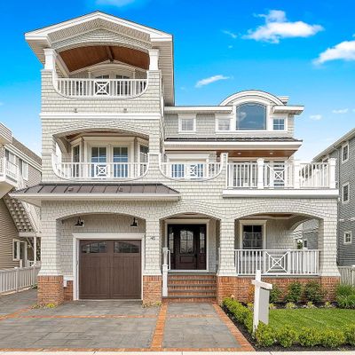 45 W 32 Nd St, Avalon, NJ 08202