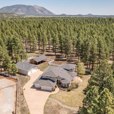 2360 W Kiltie Ln, Flagstaff, AZ 86005