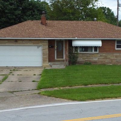 1435 Viola Pkwy Nw, Canton, OH 44708