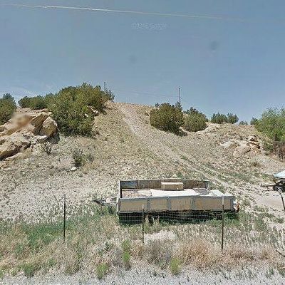 2 Gold Mine Rd, Cerrillos, NM 87010