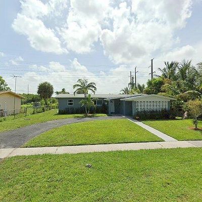 1281 Nw 51 St Ave, Lauderhill, FL 33313