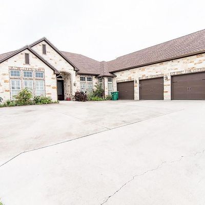 207 Pebble Brook, Victoria, TX 77904